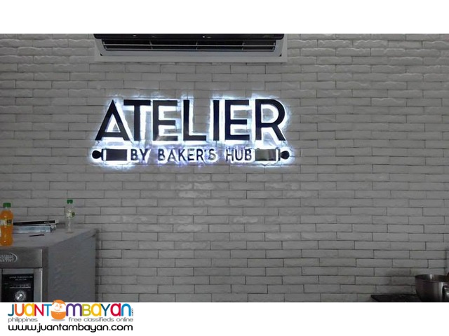 acrylic signage maker 