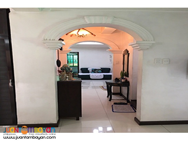 PH796 Townhouse in Tandang Sora for Sale at 50M