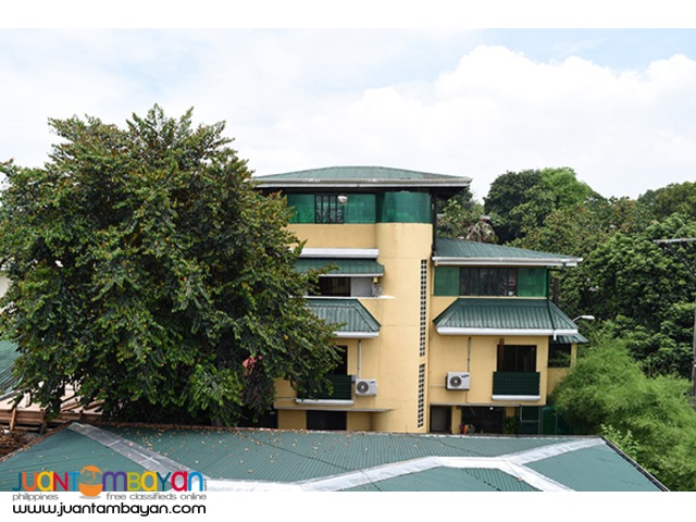 PH796 Townhouse in Tandang Sora for Sale at 50M