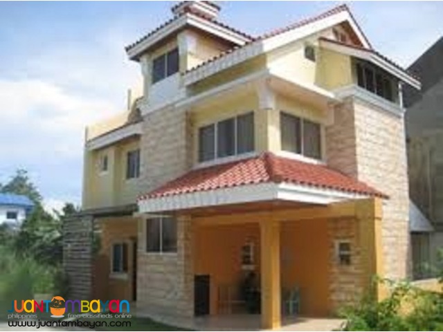 House w/ Attic at Kentwood Subdivision Banawa Cebu City | 5BR 