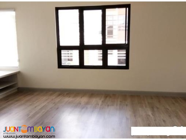 3Bedroom House for Sale in Banawa near Rustans