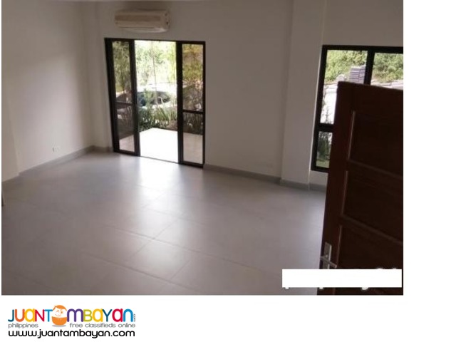 3Bedroom House for Sale in Banawa near Rustans