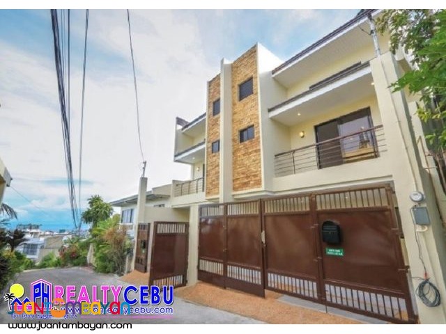 RFO 4 BR OVERLOOKING HOUSE AT WHITE HILLS BANAWA, CEBU CITY