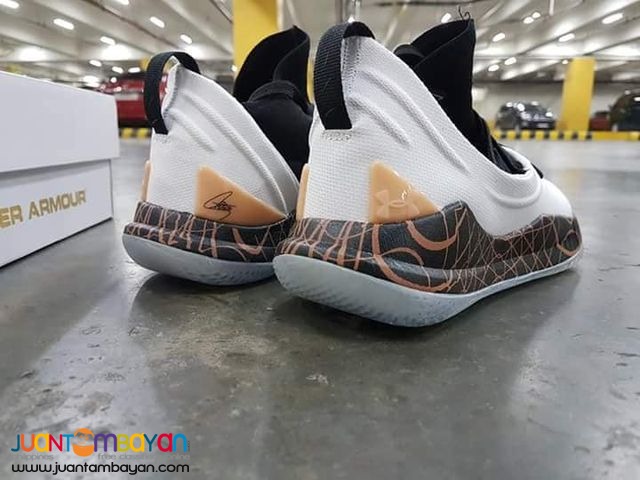 Under Armour Curry 5 Low - CURRY 5 BASKETBALL SHOES