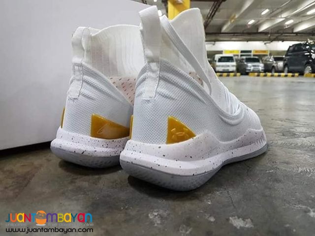 Under Armour Curry 5 BASKETBALL SHOES