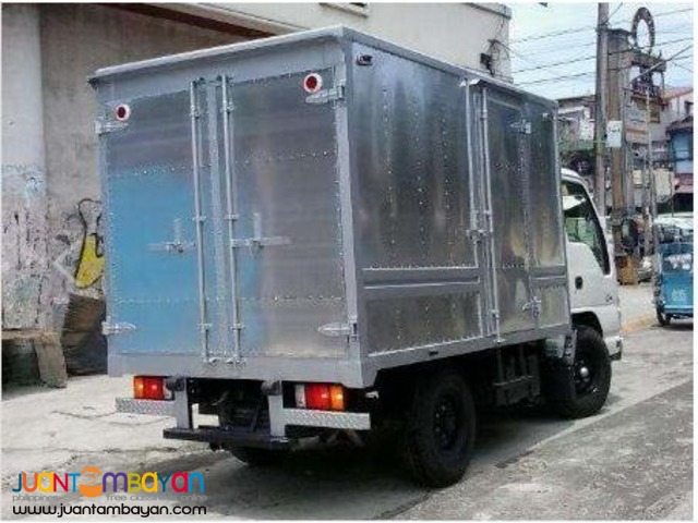 HOWO 4-WHEELER (11 FT) CLOSED VAN