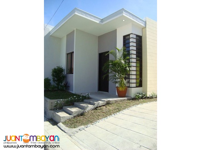 FOR SALE: Newly refurbished house and lot (Amaia Scapes Calamba))