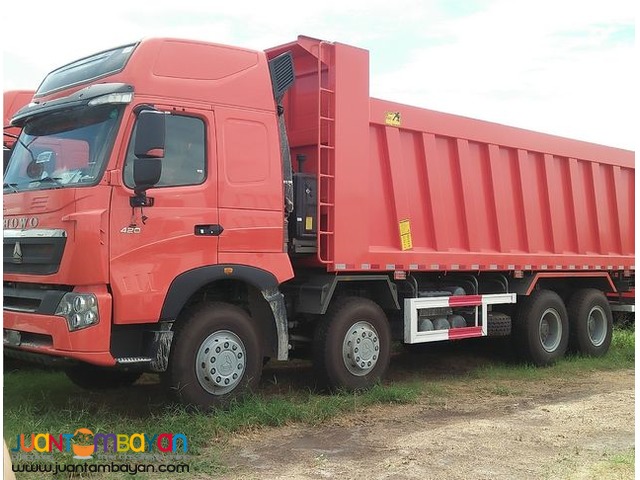 12 Wheeler Dump Truck