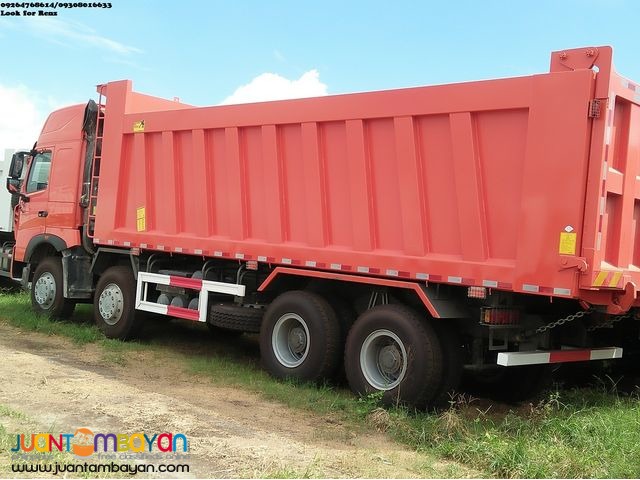 12 Wheeler Dump Truck