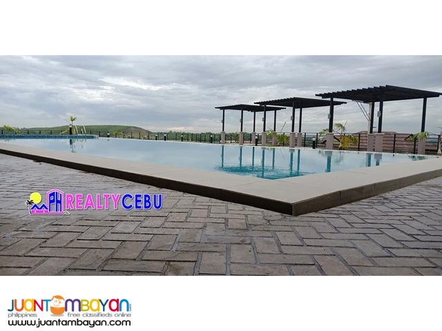 3 BR CONDO AT ONE TECTONA WITH GOLF RIGHT IN LILOAN, CEBU