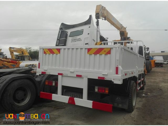 6 WHEELER BOOM TRUCK WITH 3T BOOMER 