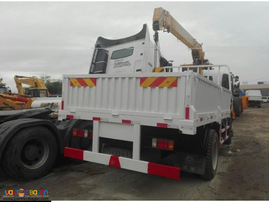 sINOTRUK H3 3.2T BOOM TRUCK