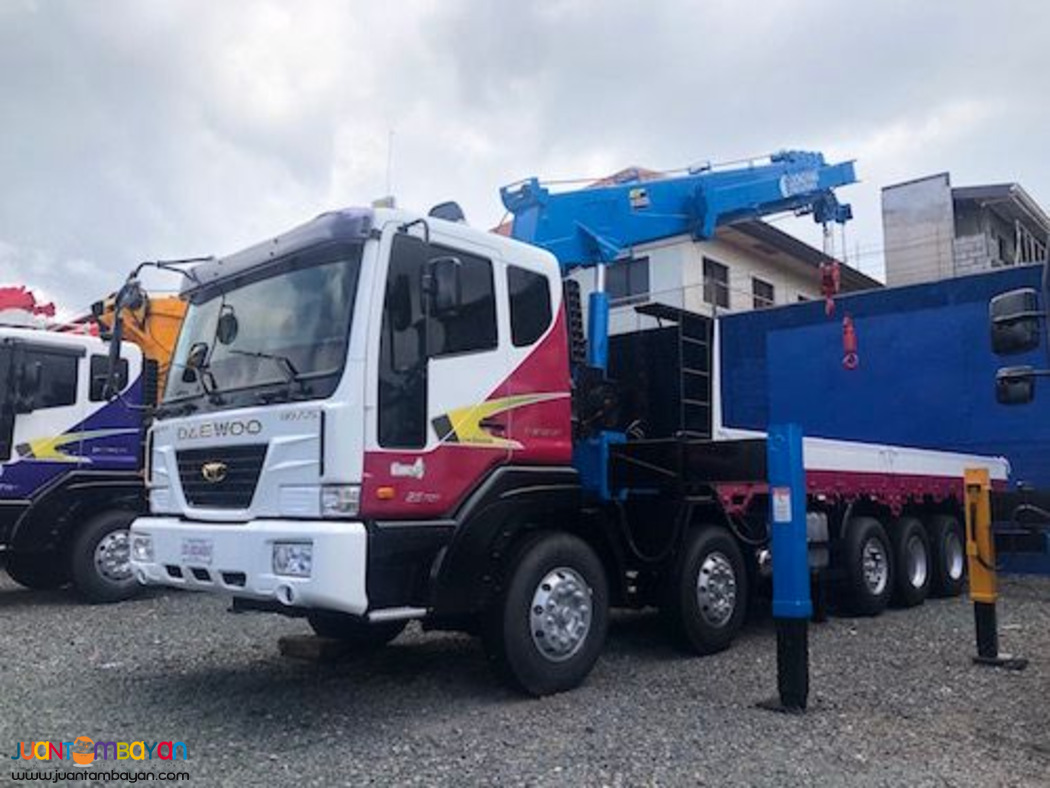 25 tons boom truck with 15 tons crane