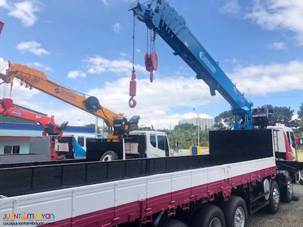 25 tons boom truck with 15 tons crane