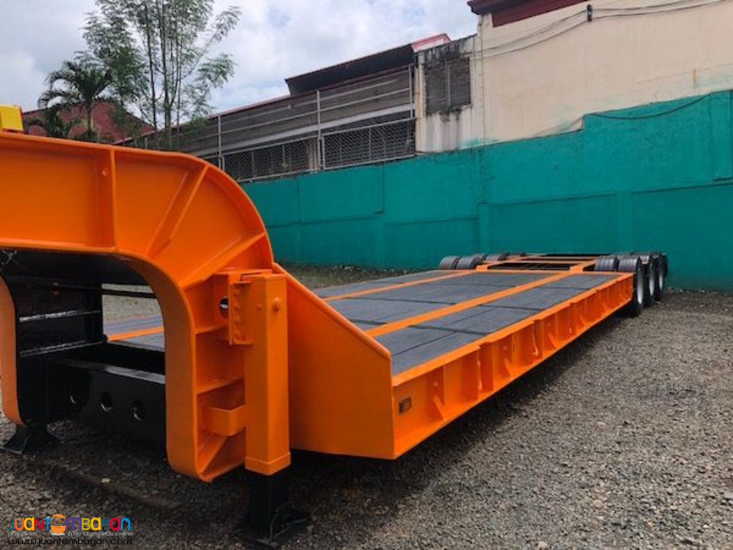 TRACTOR HEAD AND LOWBED TRAILER SET