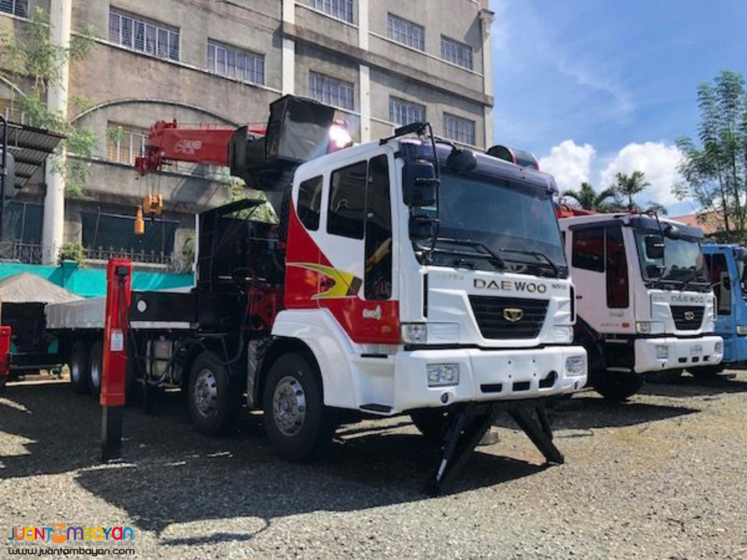 19 tons crane boom truck