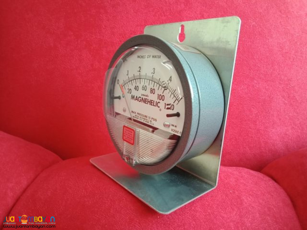 Magnehelic Differential Pressure Gage with Bracket, Magnehelic Gauge