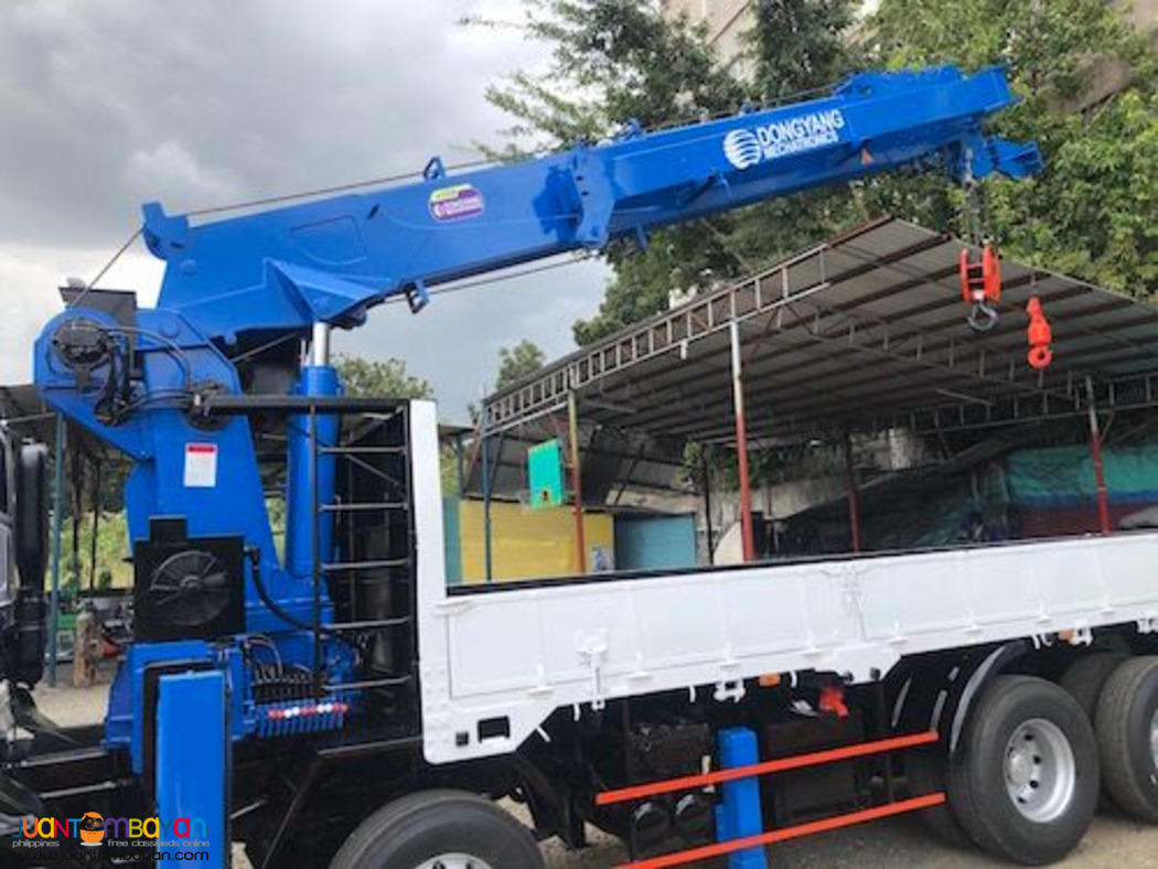 15 tons cargo crane boom truck