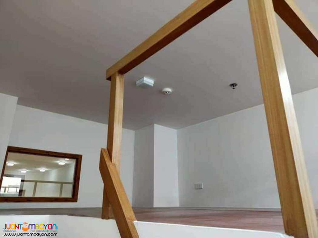 1BR With loft 