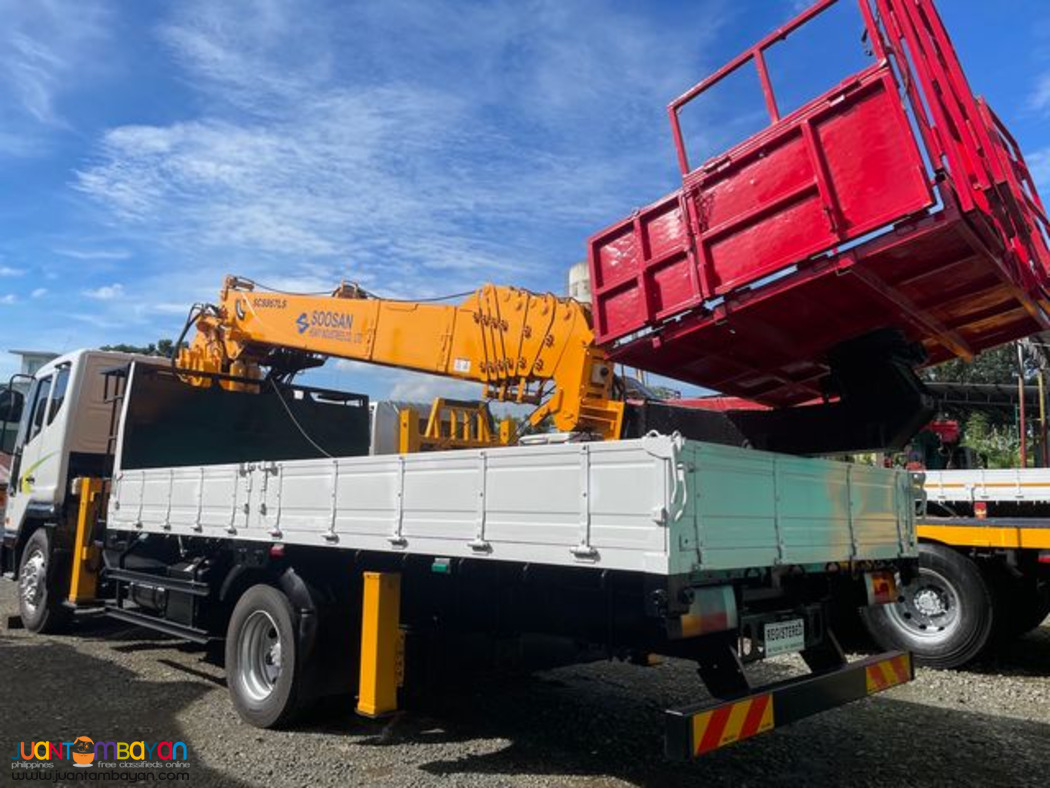 Boom truck 7 tons crane