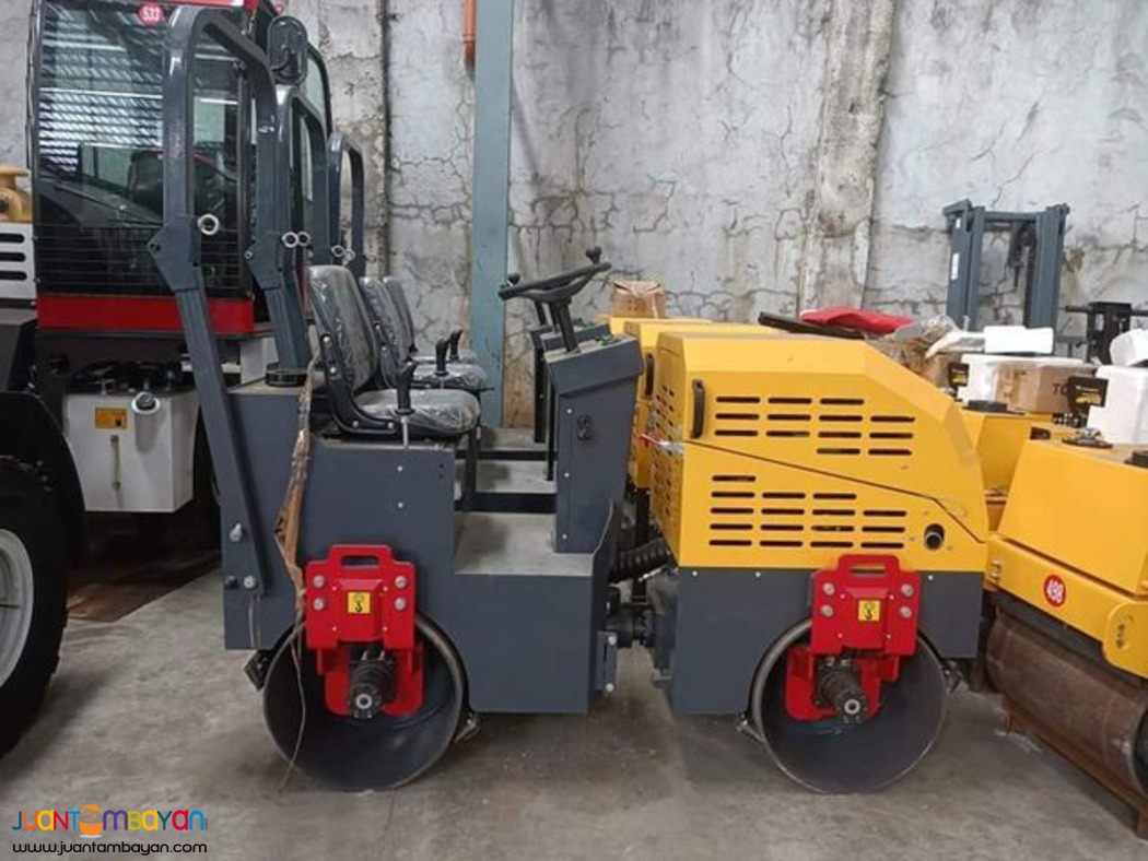 FULL HYDRAULIC DOUBLE DRUM VIBRATORY ROLLER YZS1.3H Operating Mas