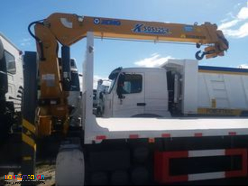 HOWO 6-WHEELER SELF LOADING TRUCK WITH 10 TONS BOOM