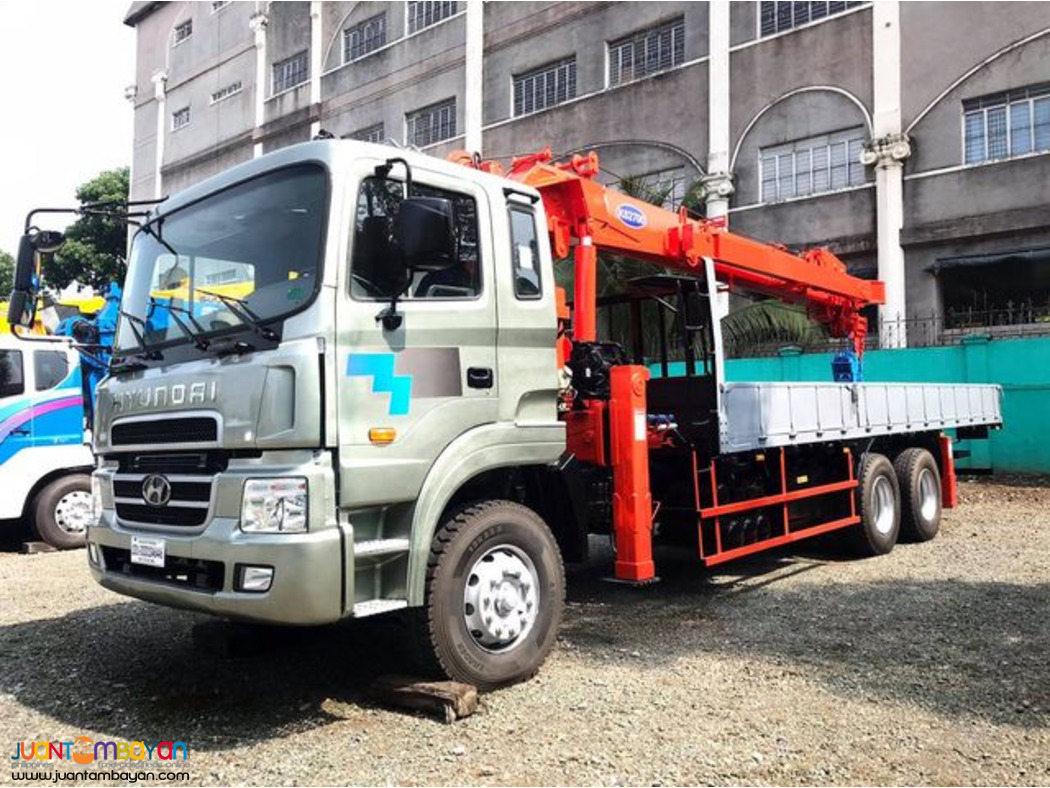 Hyundai Boom Truck 10 tons