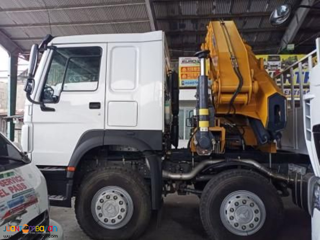 howo a7 euro4 boom truck, knuckle type boom 16-tons capacity