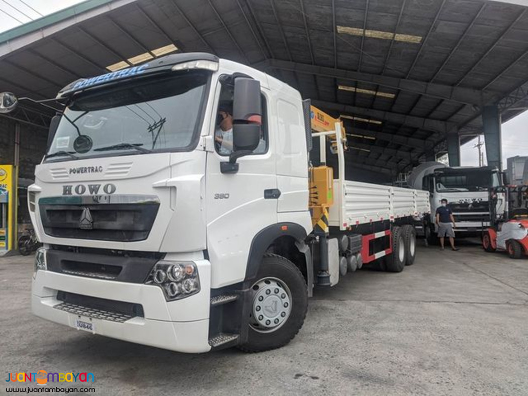 HOWO A7 6X4 BOOM TRUCK 6.3 TONS 