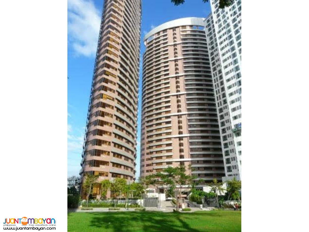 Taguig BGC Studio unit w/ 1 parking for sale at Icon Tower