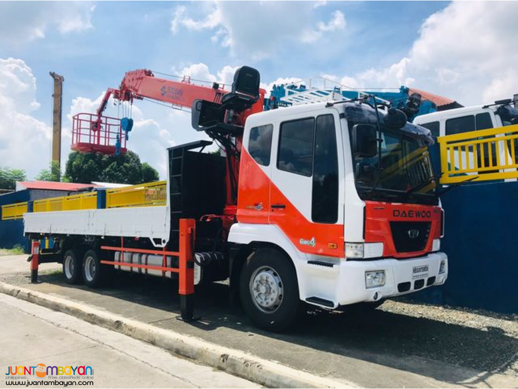 2020 DAEWOO 7 TONNER BOOM TRUCK FOR SALE