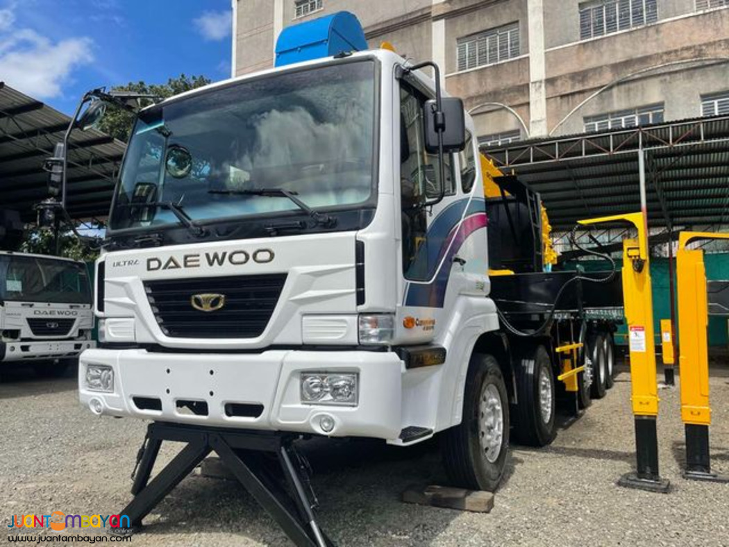 FOR SALE 15 TONS DAEWOO BOOM TRUCK