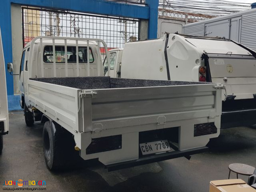 Double Cab Truck with Bubble Top