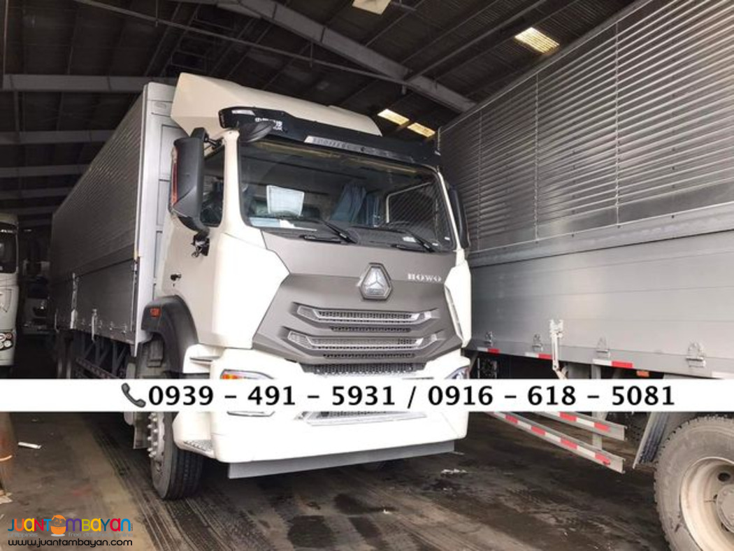 10-Wheeler 32ft Wing Van Sinotruk HOWO N7 Euro 2