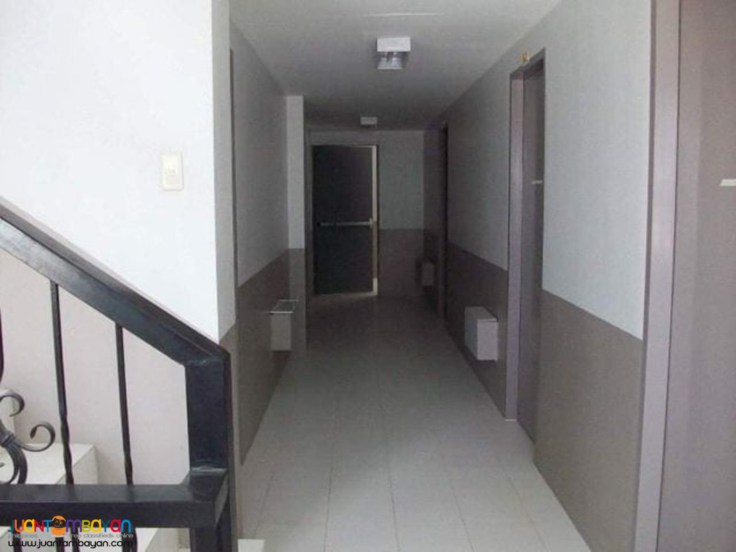 Pasay 4 storey building for sale near EDSA Rotunda and MOA